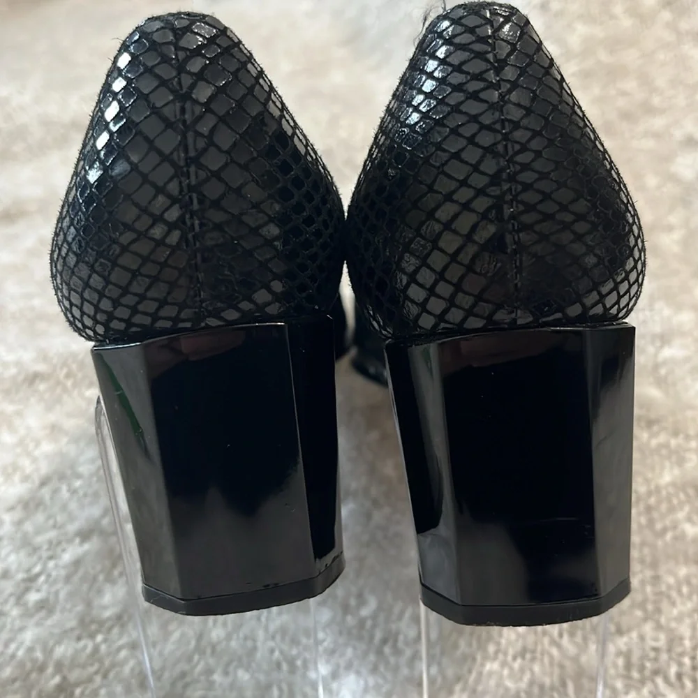 STUART WEITZMAN Vintage Black Snake Embossed Square Toe Pumps‎ Heels Size 7 AA